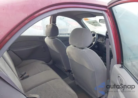 1997 Ford Escort "Cool" из США, поврежденный, VIN IFALP13P8VW393117